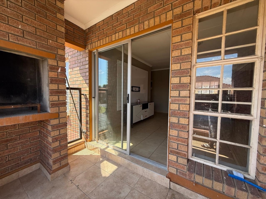 3 Bedroom Property for Sale in Waterval East North West